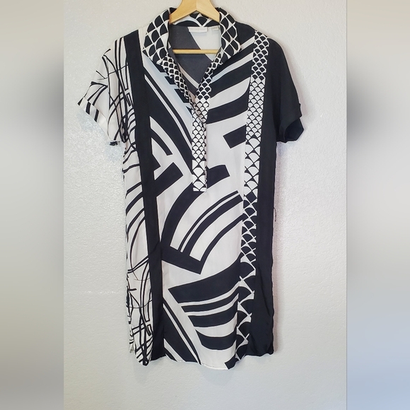 💚5/$25 New York & Company Black & White Geometric Print Shirt Dress Size XS - Picture 1 of 5